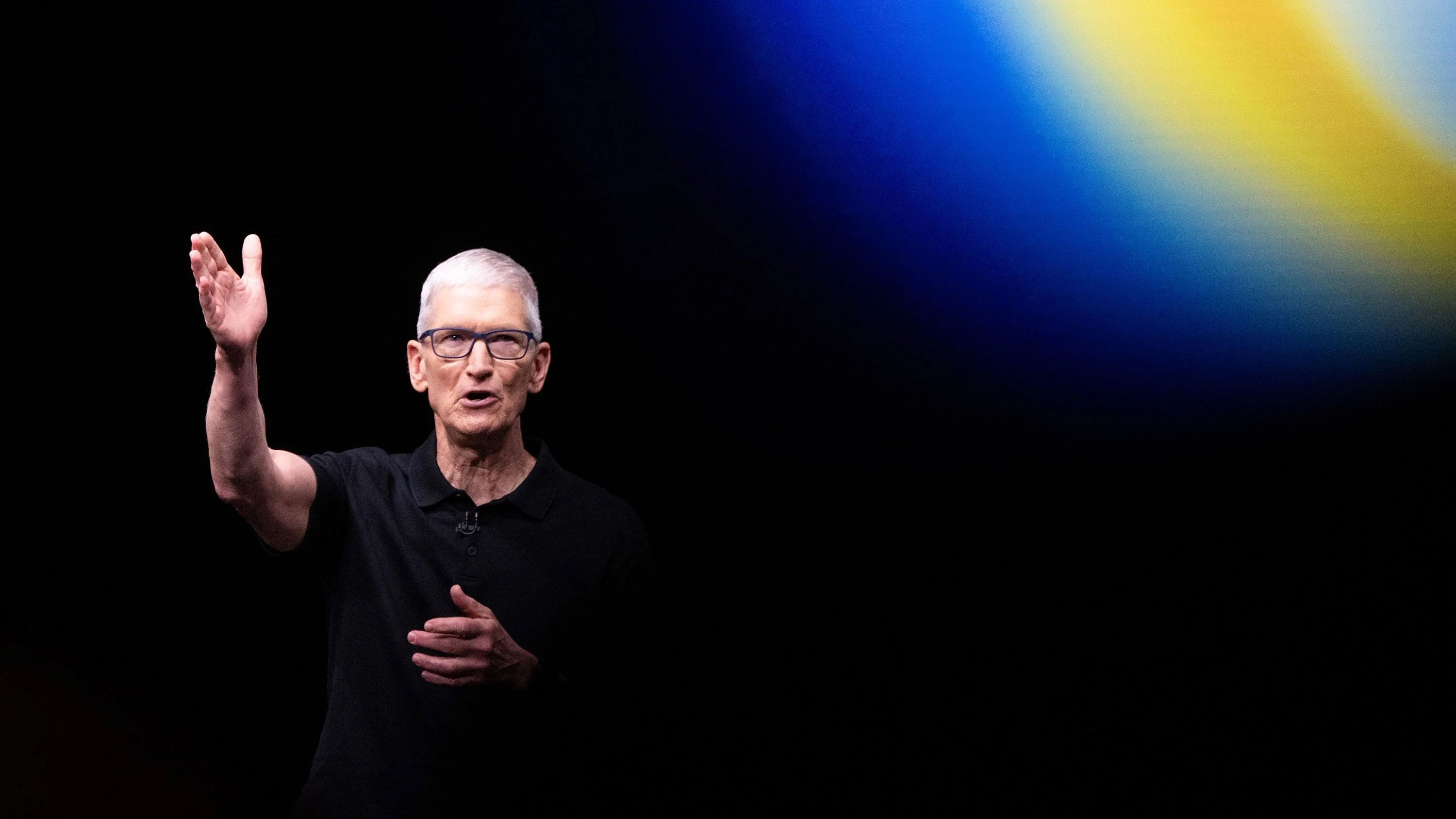 Tim Cook unveils all-new Siri showing off new AI features at WWDC in major Apple update