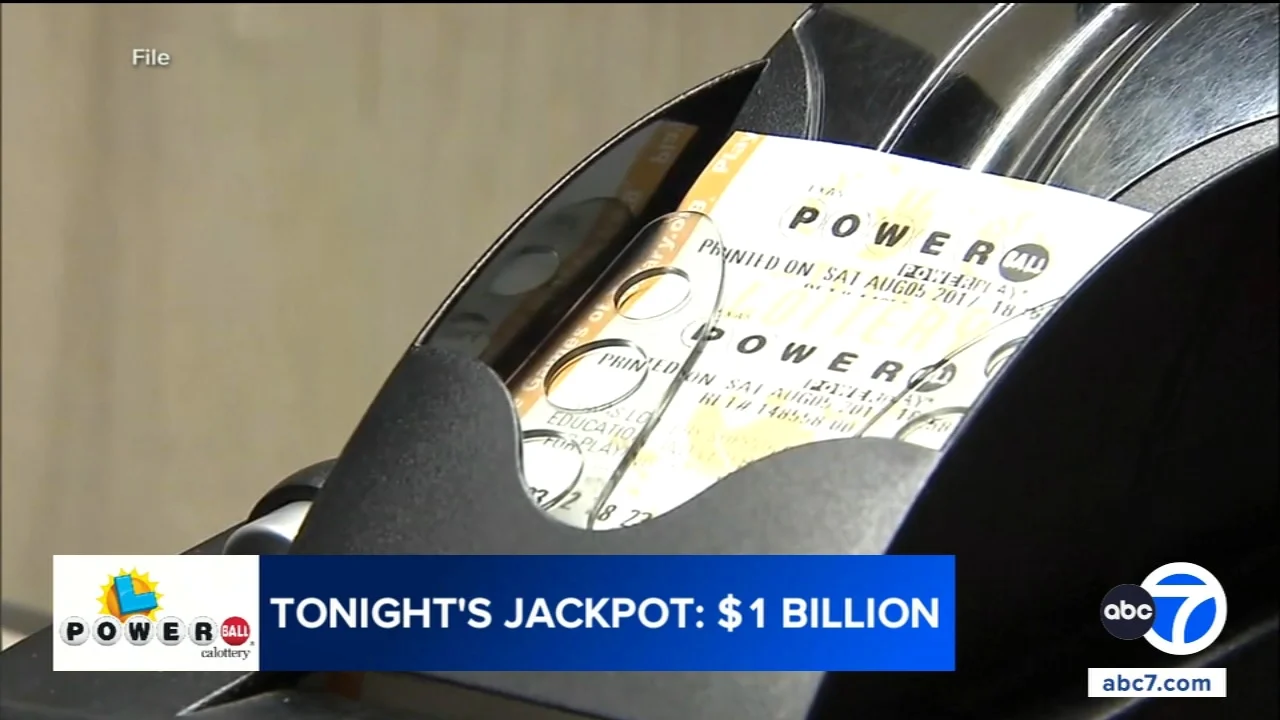 Powerball player in Illinois wins $1 billion lottery jackpot
