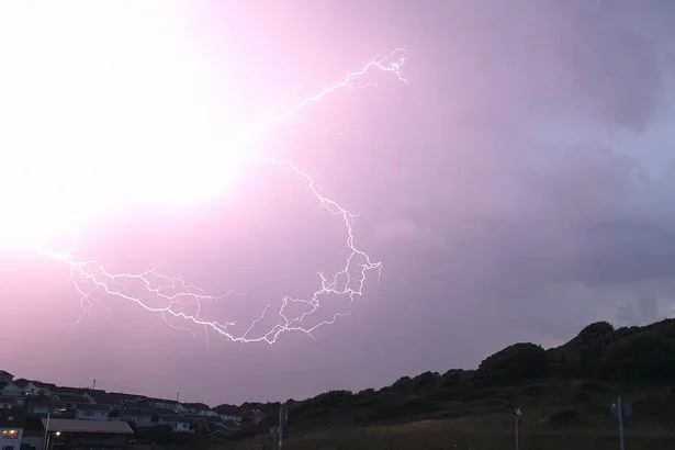 Met Eireann issues Yellow storm and flood weather warning for Dublin