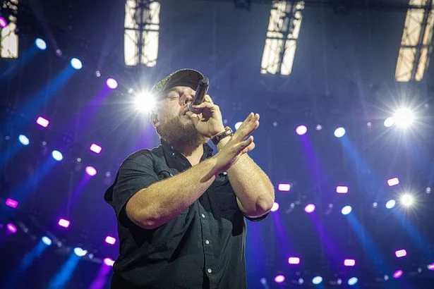 Warning ahead of Luke Combs’ concerts as scammers target fans