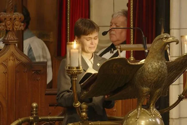Glen Hansard's wife Maire Saaritsa pays moving tribute at his funeral