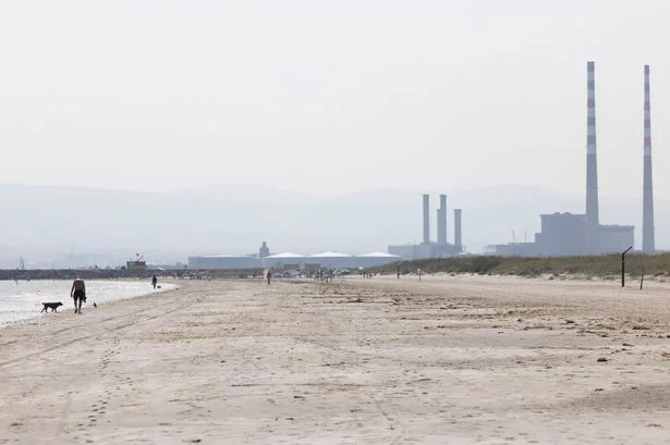 Public urged to stay safe in 'unreal' weather as weekend temperatures to hit 25C