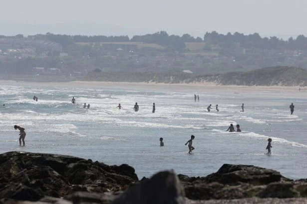 Ireland weather: Met Éireann extends hot weather advisory as no rain forecast for two weeks