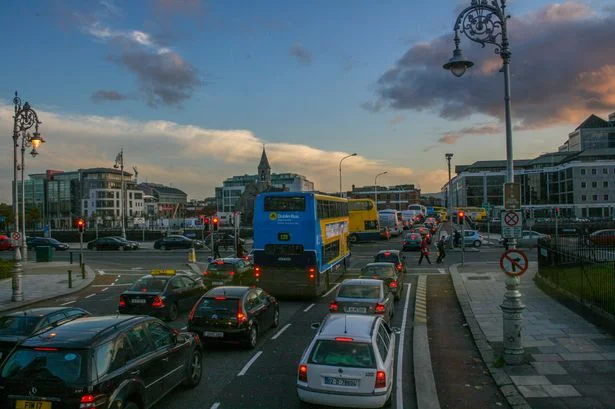 Calls for a school bus system to be rolled out across Dublin to ease rush-hour traffic