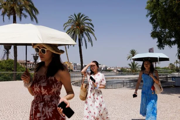 'Killer' heat warning to tourists as parts of Europe to hit deadly 50C