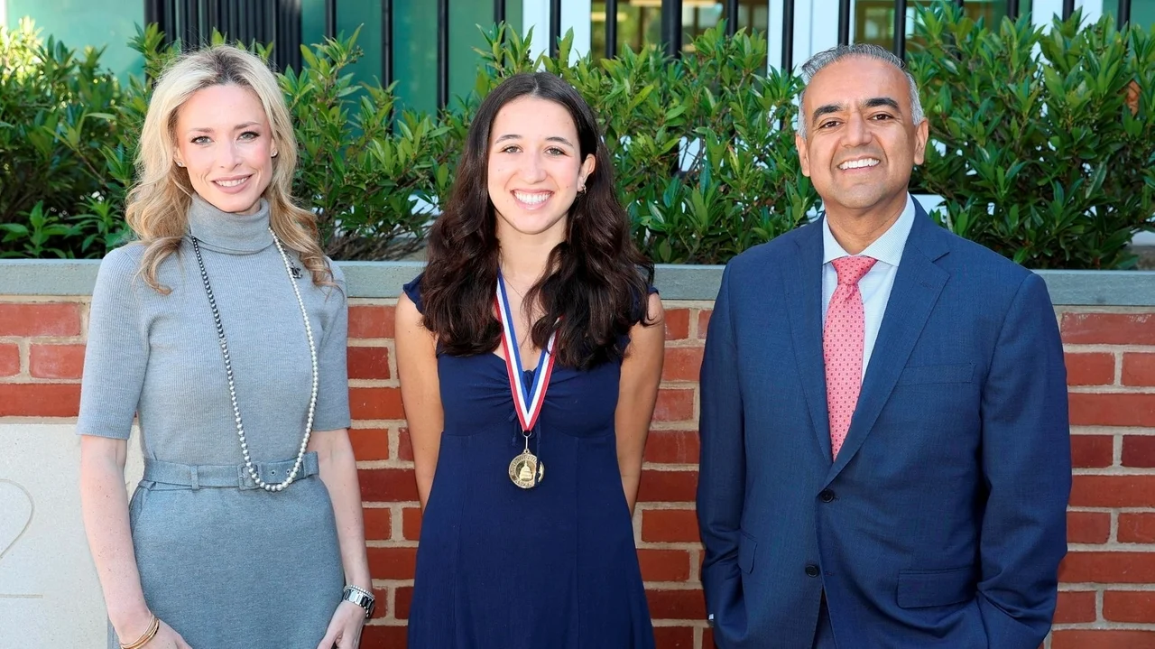 Port Washington teen earns Congressional Award Gold Medal