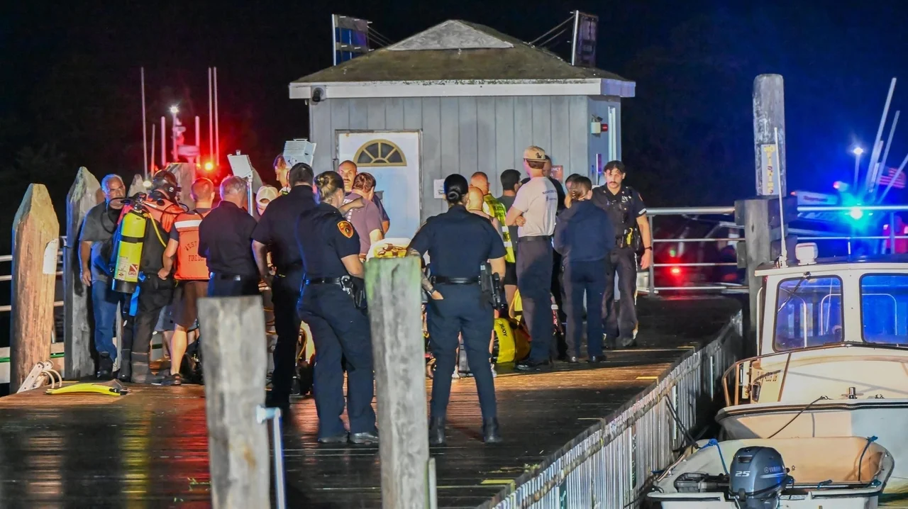Boat capsizes in waters off Captree State Park, sole occupant injured
