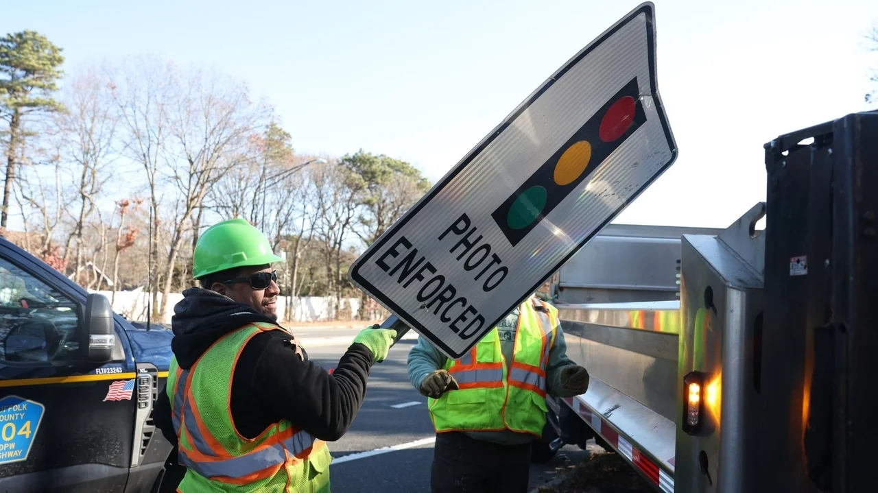 How to get your Suffolk red light camera ticket fee refund