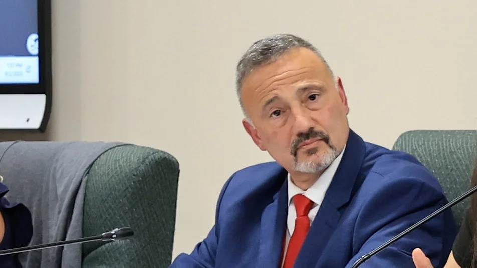 Connetquot schools superintendent Joseph Centamore resigns