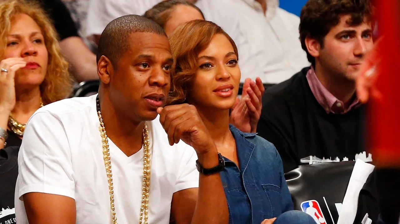 Bronx man crashes through gate of East Hampton mansion of Beyoncé, Jay-Z, police say