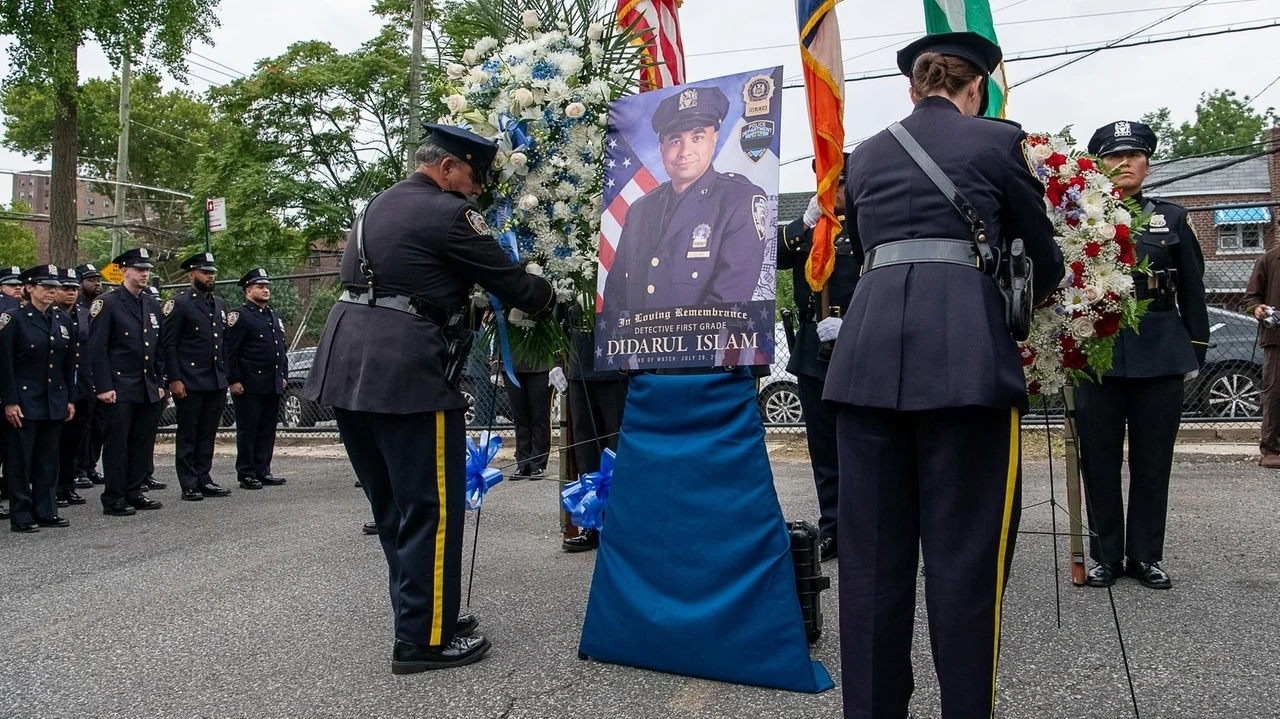 Ceremony honors NYPD Det. Didarul Islam, who was killed 1 year ago in NYC's worst mass shooting in 2