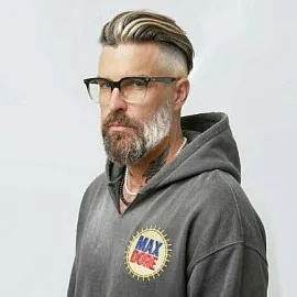 Max au max