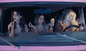 Sabrina Carpenter Recruits Madelyn Cline & Margaret Qualley for ‘House Tour’ Video: Watch a Teaser